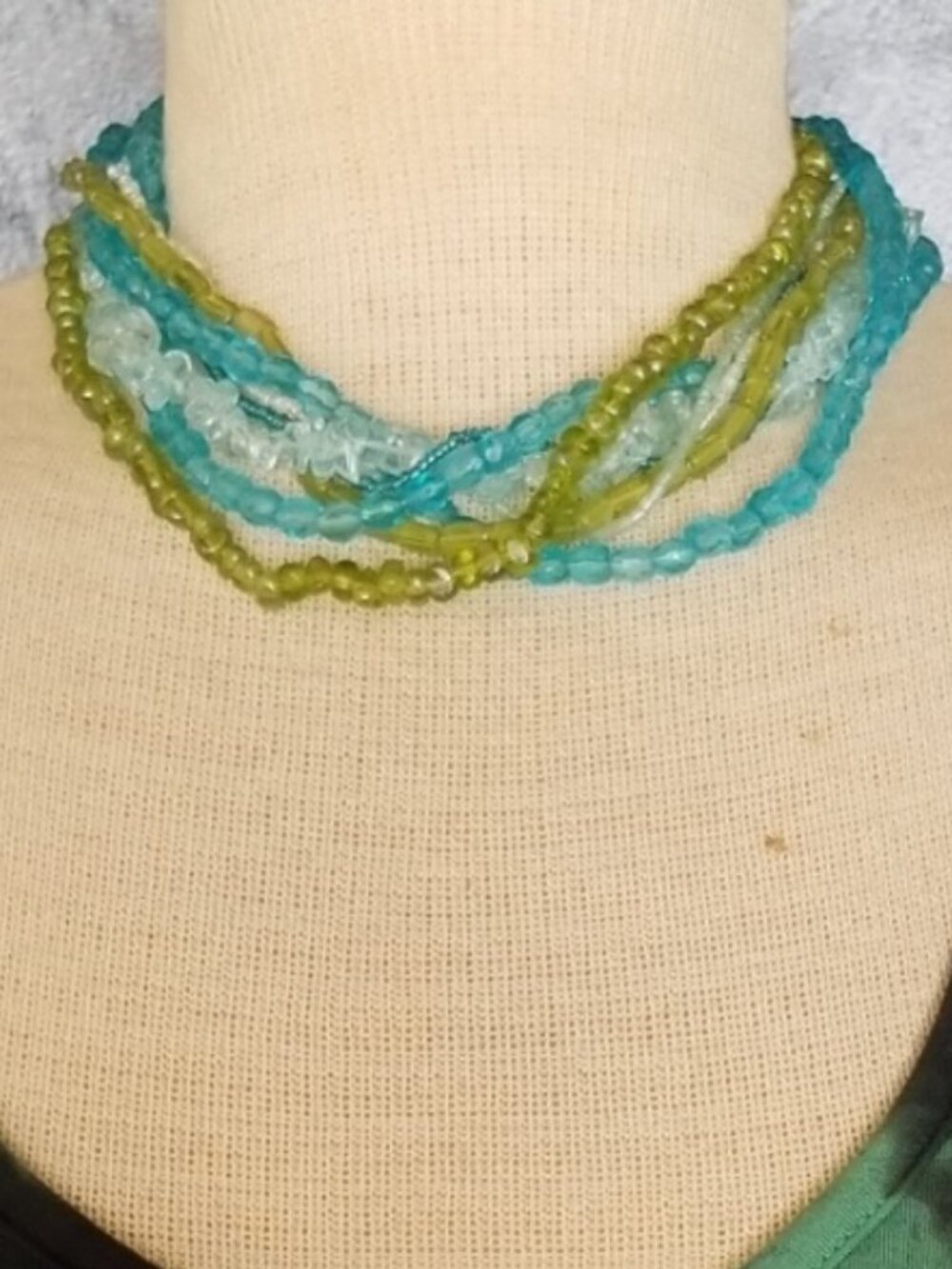 AQUAMARINE, TURQUOISE AND GREEN 💚 Beaded Necklace